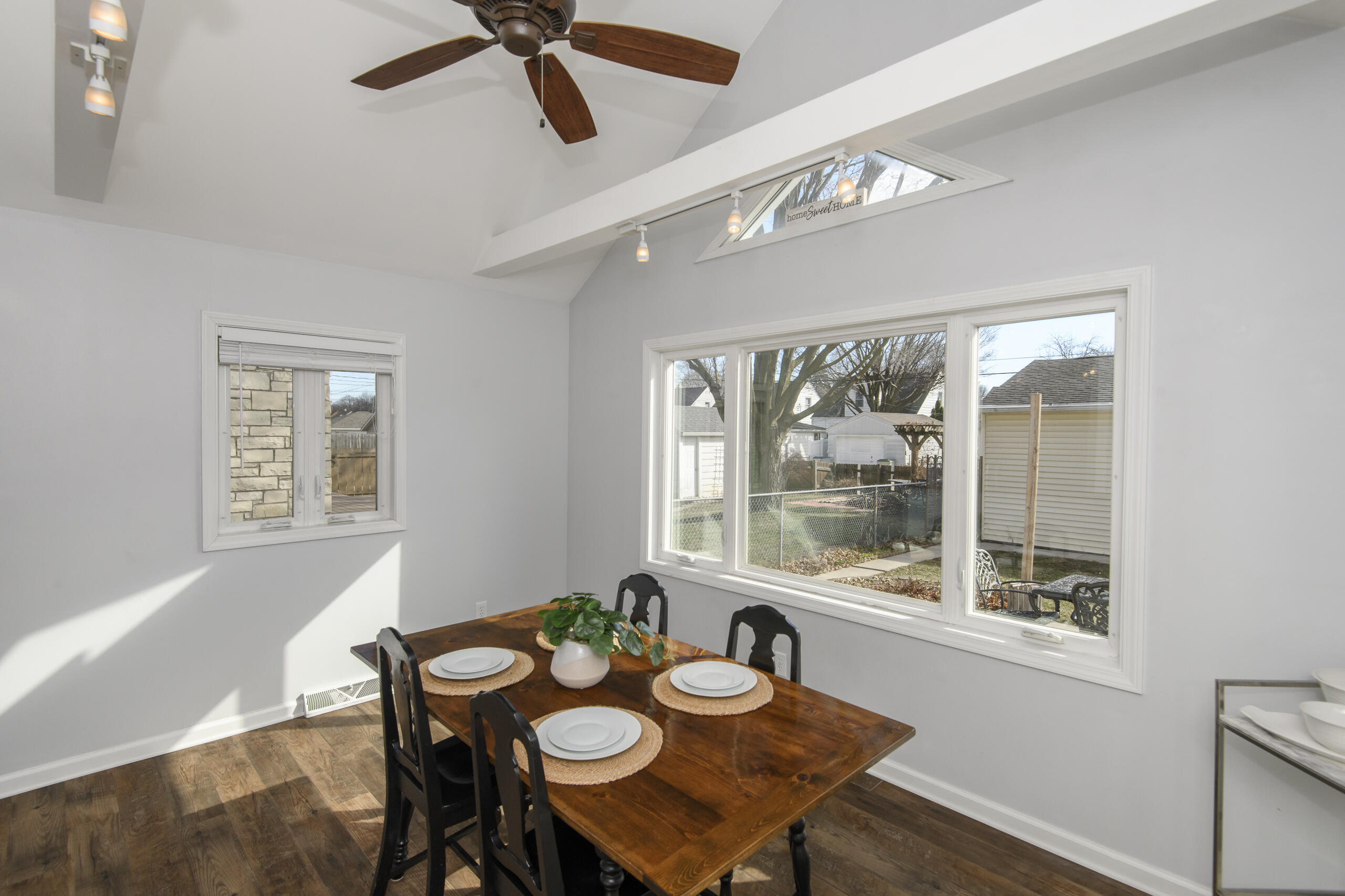 2924 North 79th Street Milwaukee, WI 53222 - Photo 9 of 36 9