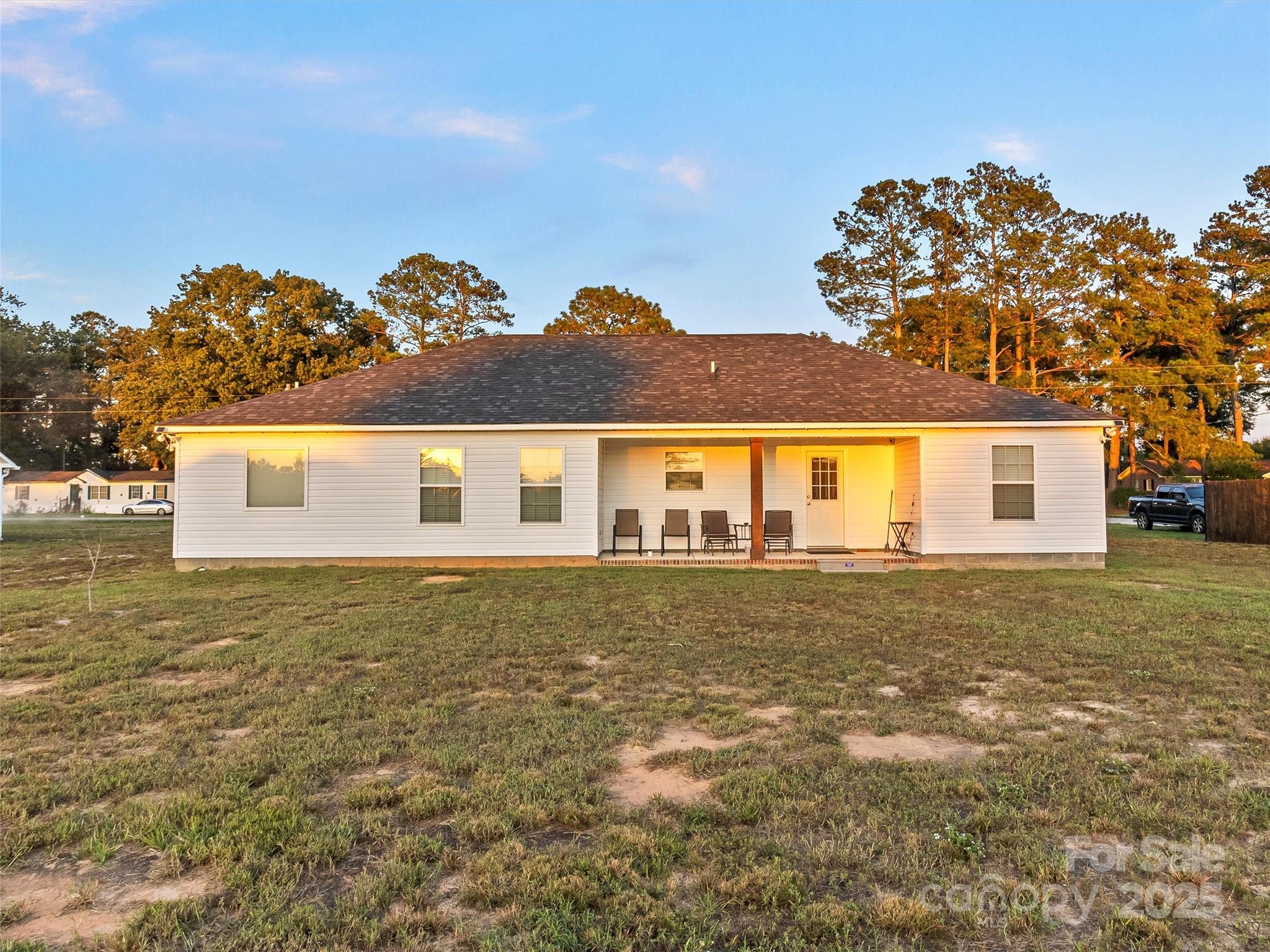 2352 Northcutt Road Hartsville, SC 29550 - Photo 5 of 24 Gallery Image 5