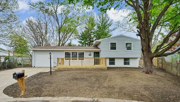 $315,000 | 2303 Brookhaven Drive, Champaign, IL 61821