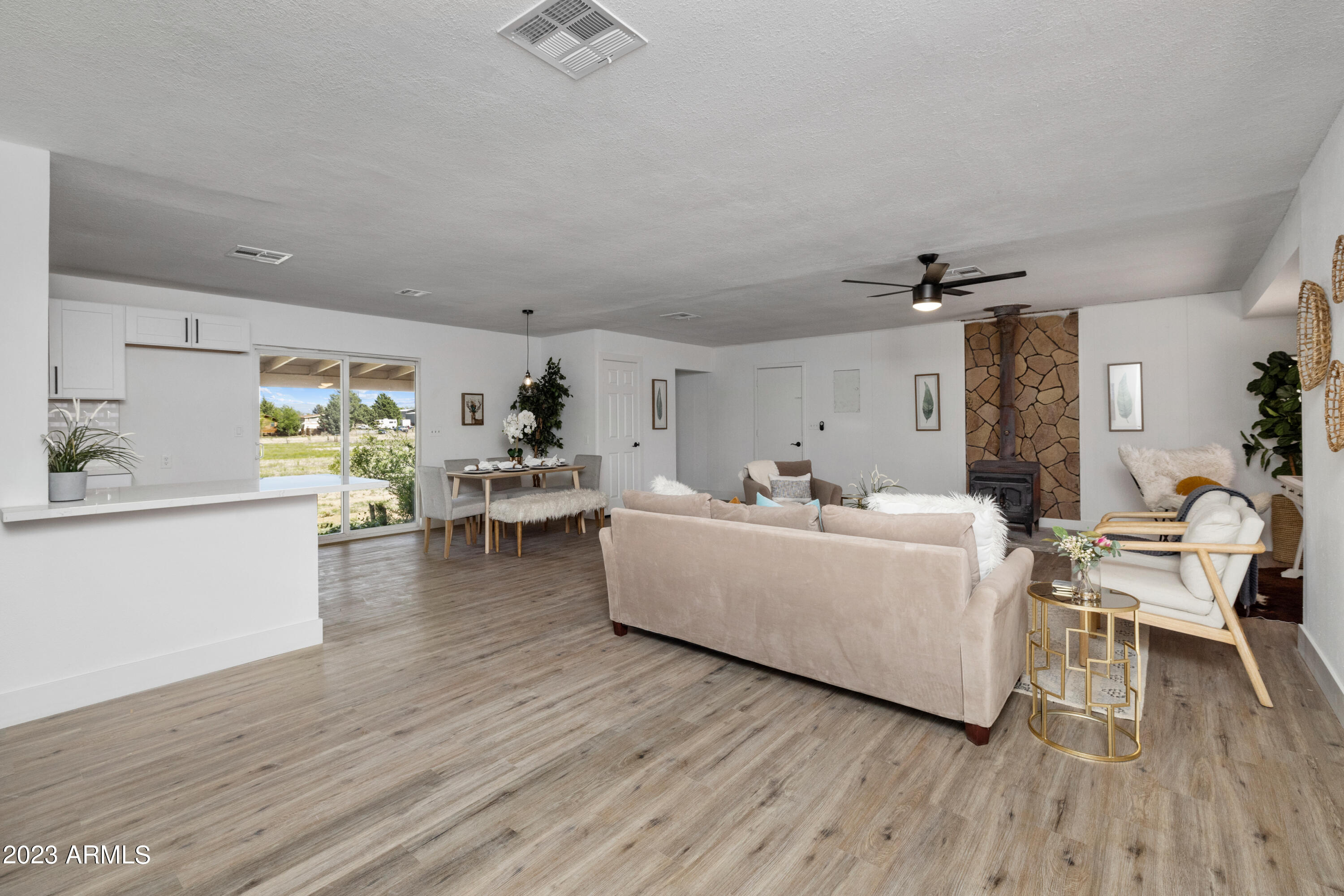 2287 North Eldred Road Chino Valley, AZ 86323 - Photo 8 of 24 007_Living Room
