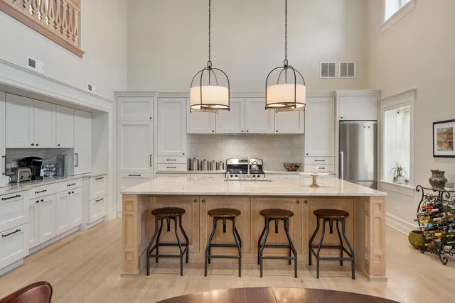 $9,995,000 | 2026 North Kenmore Avenue, Chicago, IL 60614