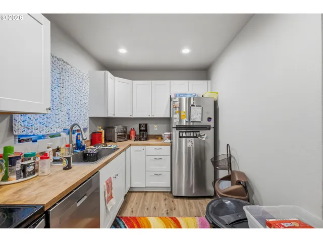 $310,000 | 1907 Willow Street, Sweet Home, OR 97386