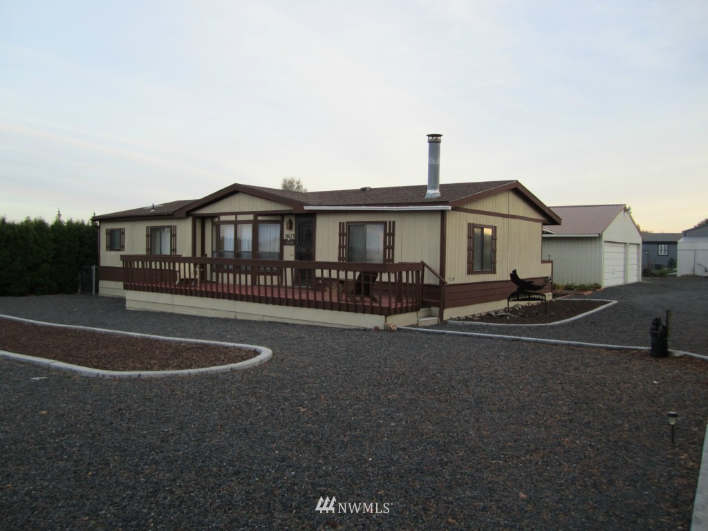 8673 Harris Road Northeast Moses Lake, WA 98837 - Photo 1 of 23 Gallery Image 1