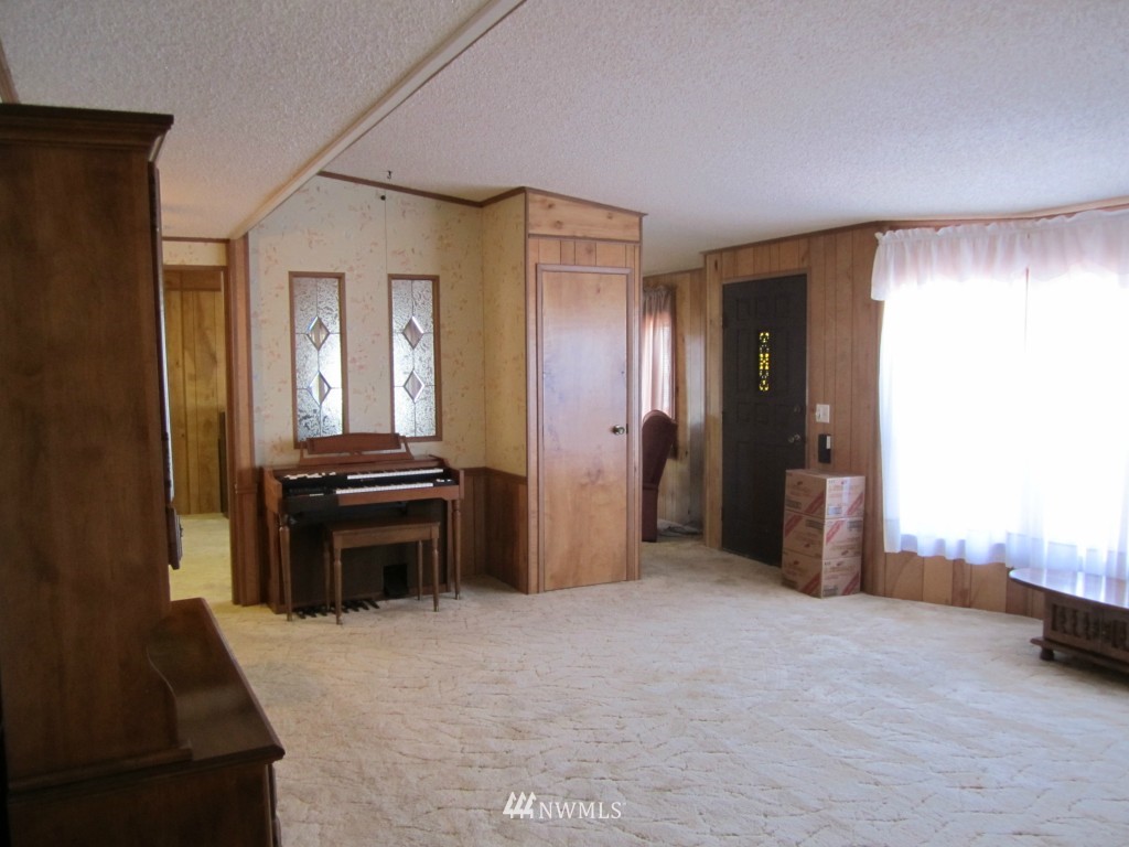 8673 Harris Road Northeast Moses Lake, WA 98837 - Photo 13 of 23 Gallery Image 13