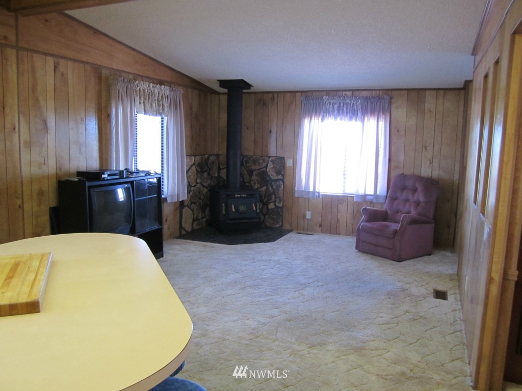 8673 Harris Road Northeast Moses Lake, WA 98837 - Photo 16 of 23 Gallery Image 16