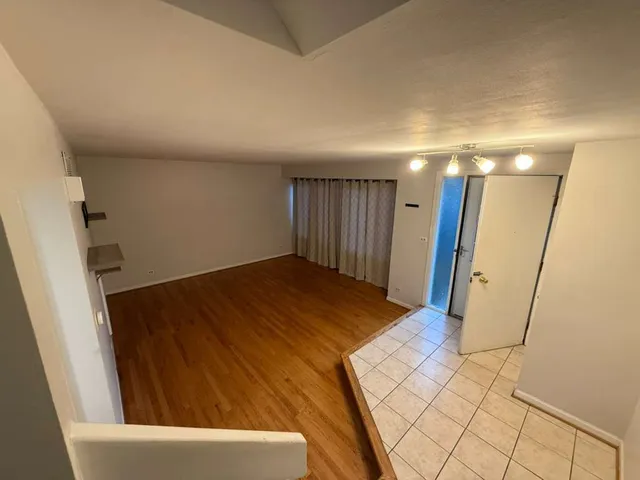 $2,575 | 1410 Whispering Springs Circle, Palatine, IL 60074