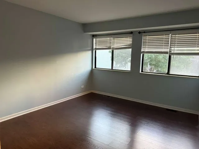 $2,575 | 1410 Whispering Springs Circle, Palatine, IL 60074