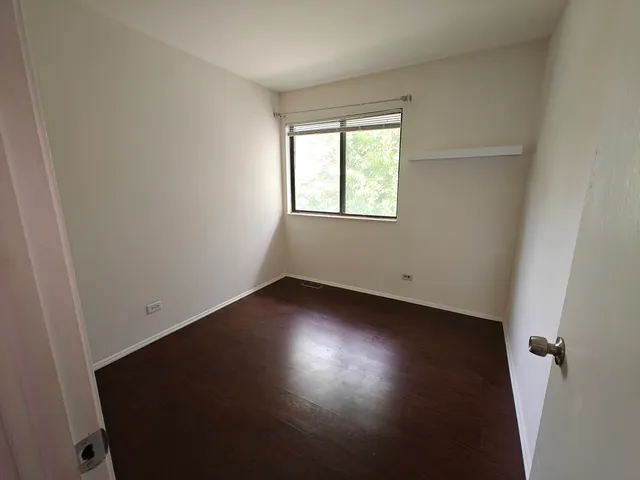 $2,575 | 1410 Whispering Springs Circle, Palatine, IL 60074