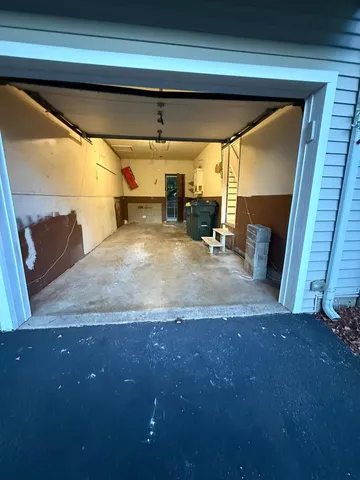 $2,575 | 1410 Whispering Springs Circle, Palatine, IL 60074