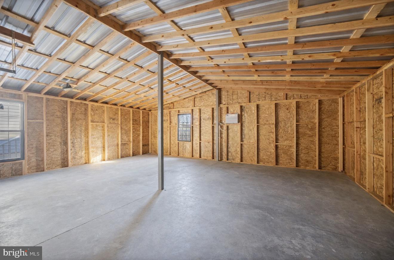 7902 Bridge Avenue Baltimore, MD 21237 - Photo 20 of 28 a view of large room