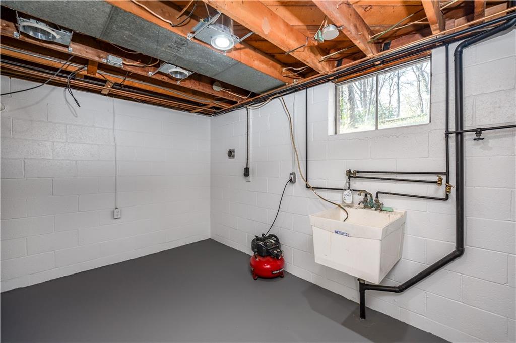 2448 Oakhill Road Gibsonia, PA 15044 - Photo 20 of 27 Gallery Image 20