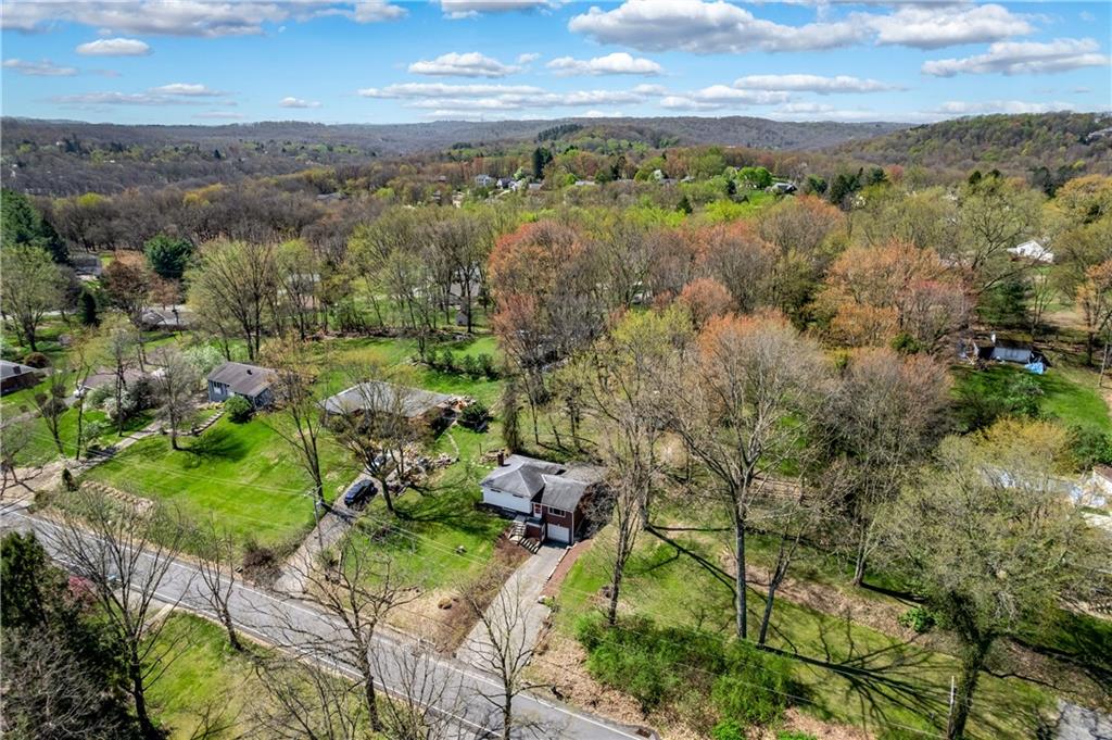 2448 Oakhill Road Gibsonia, PA 15044 - Photo 26 of 27 Gallery Image 26