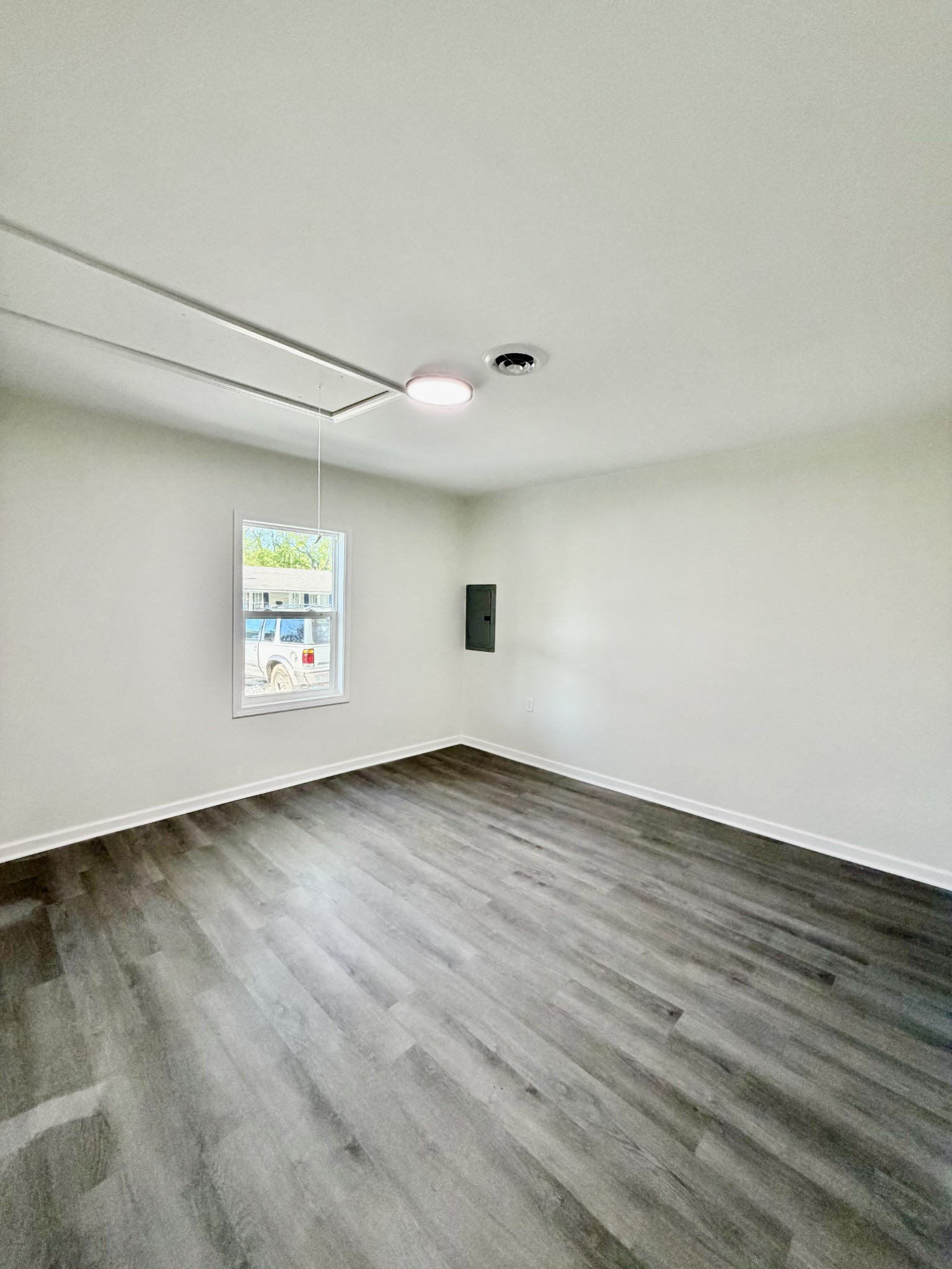 509 3rd Street Lawrenceburg, TN 38464 - Photo 13 of 18