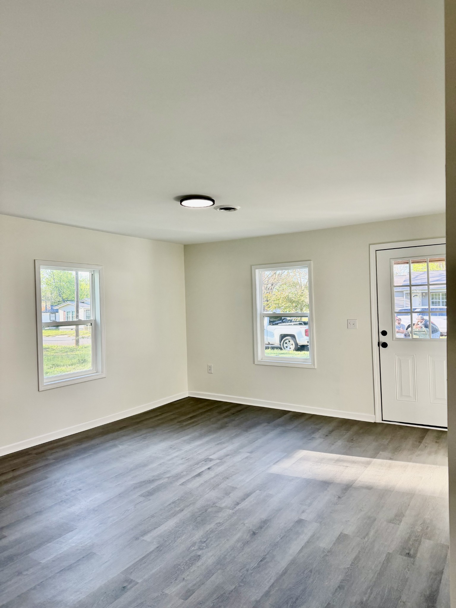 509 3rd Street Lawrenceburg, TN 38464 - Photo 7 of 18