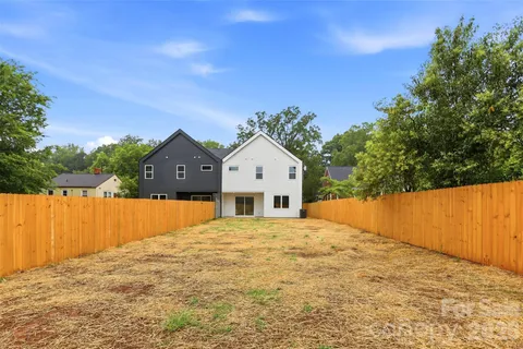 $600,000 | 2822 Dogwood Avenue, Charlotte, NC 28206