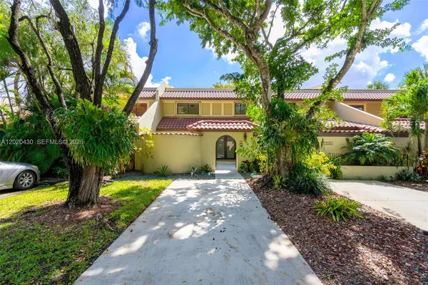 $3,850 | 3843 Alcantara Avenue, Unit 76B, Doral, FL 33178