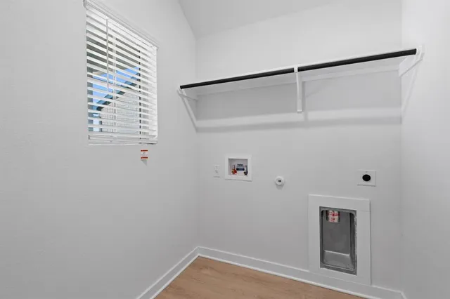 $2,075 | 212 Brandywine Road, Hutto, TX 78634