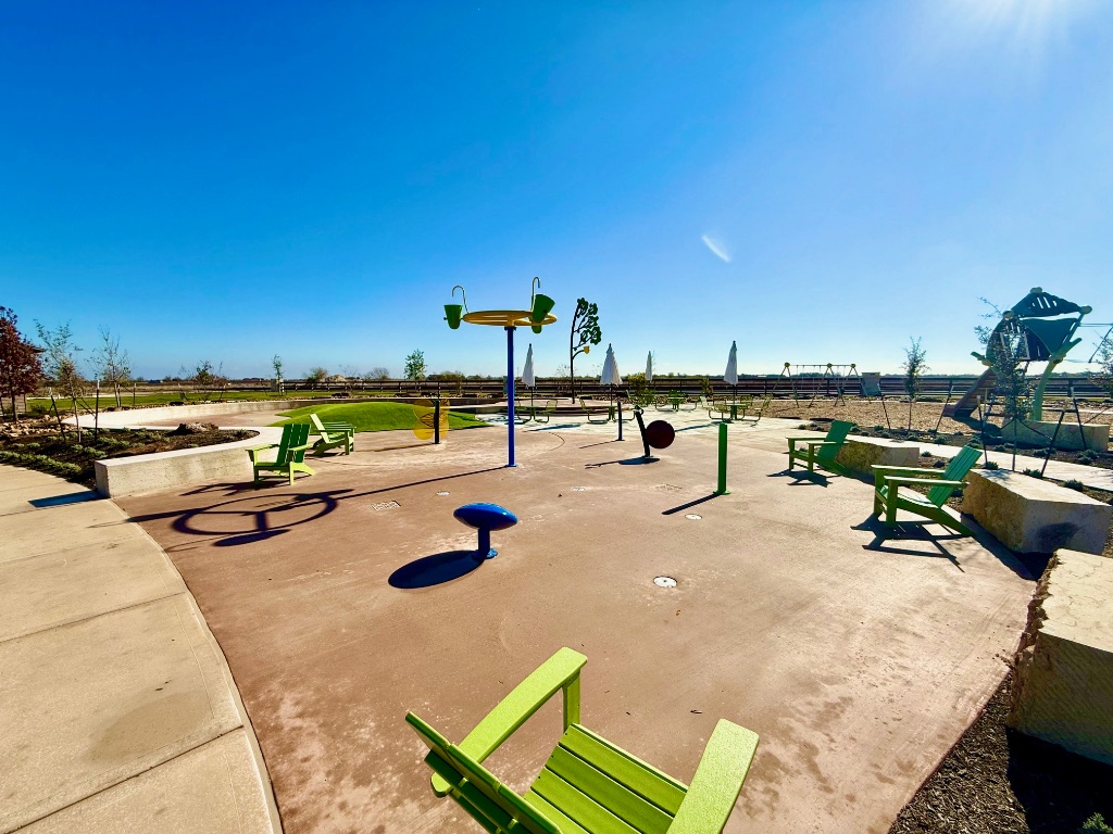 212 Brandywine Road Hutto, TX 78634 - Photo 25 of 35 Splash Pad