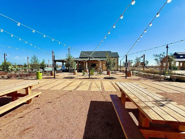 $2,075 | 212 Brandywine Road, Hutto, TX 78634