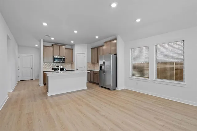 $2,075 | 212 Brandywine Road, Hutto, TX 78634