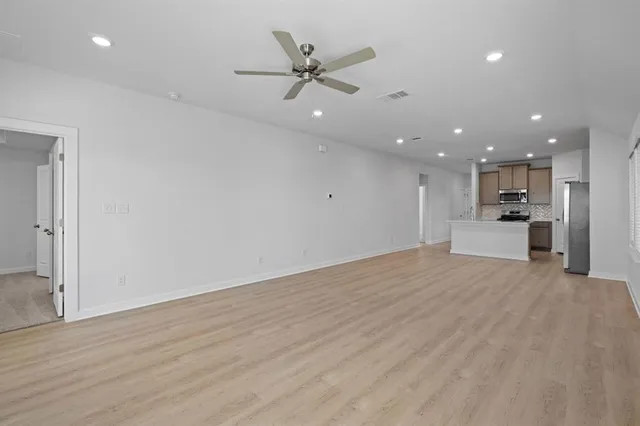 $2,075 | 212 Brandywine Road, Hutto, TX 78634