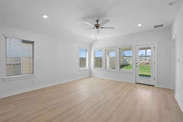 $2,075 | 212 Brandywine Road, Hutto, TX 78634