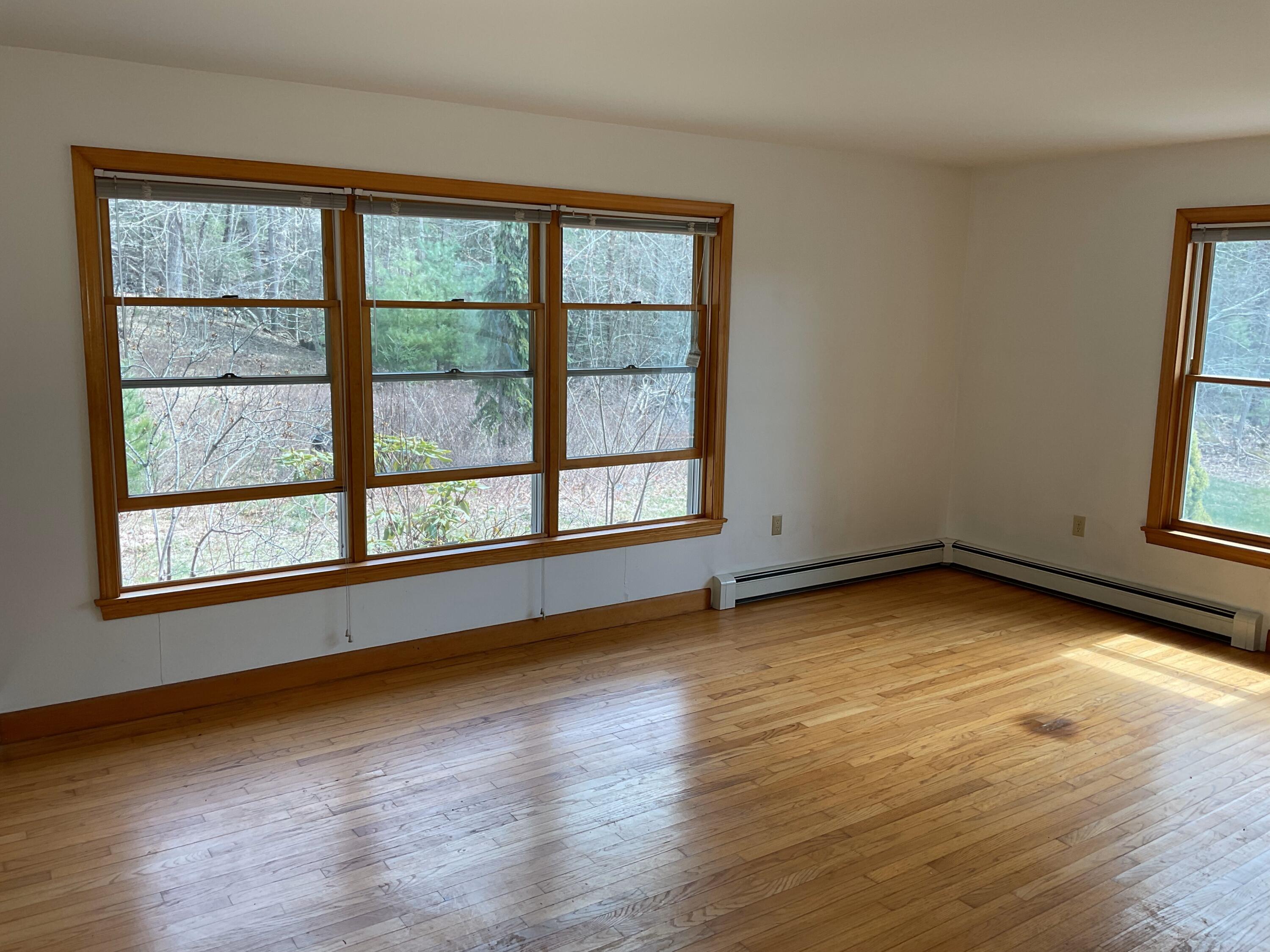 36 Sabino Road West Bath, ME 04530 - Photo 14 of 41 36 Sabino Living Room