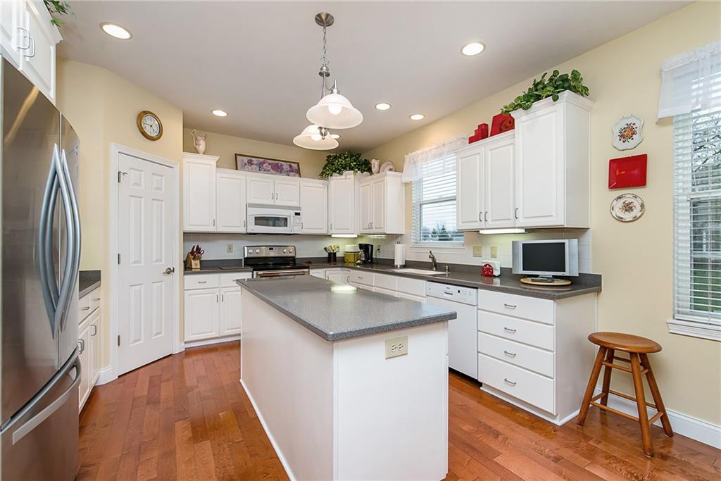 10485 Inverness Court Fishers, IN 46037 - Photo 10 of 31 Gallery Image 10