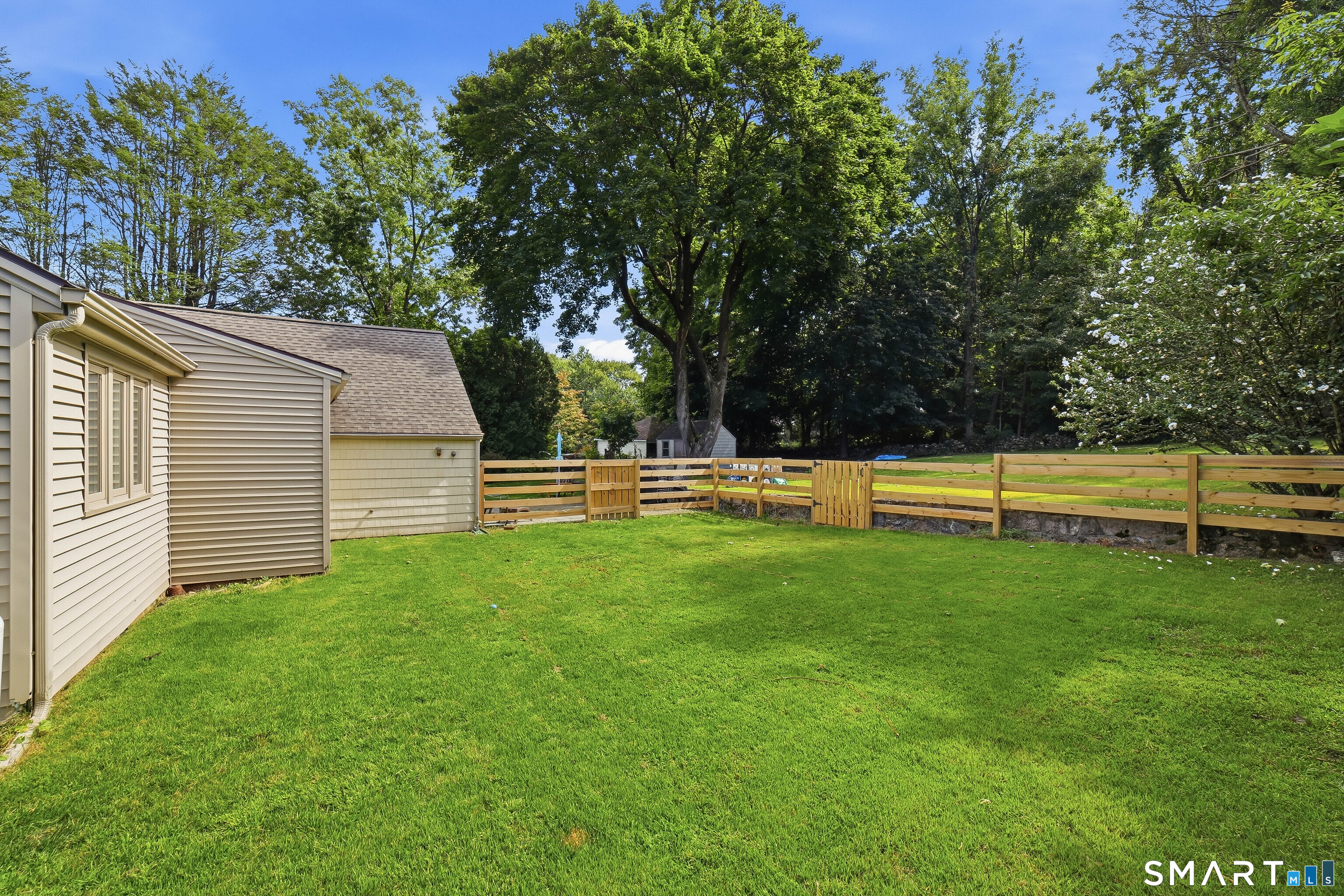 464 Church Hill Road Trumbull, CT 06611 - Photo 19 of 25 Gallery Image 19