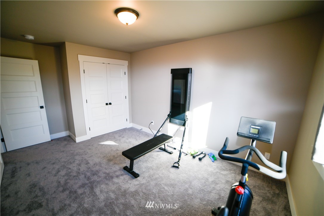202 St Helens Way Winlock, WA 98596 - Photo 21 of 25 a view of a workspace with furniture
