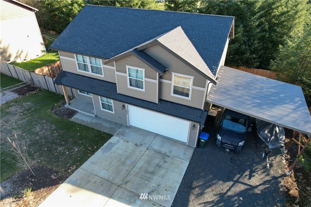 202 St Helens Way Winlock, WA 98596 - Photo 24 of 25 a aerial view of a house with a yard