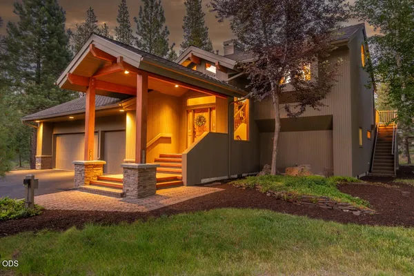 $1,200,000 | 58062 Verdin Lane, Unit 1, Sunriver, OR 97707