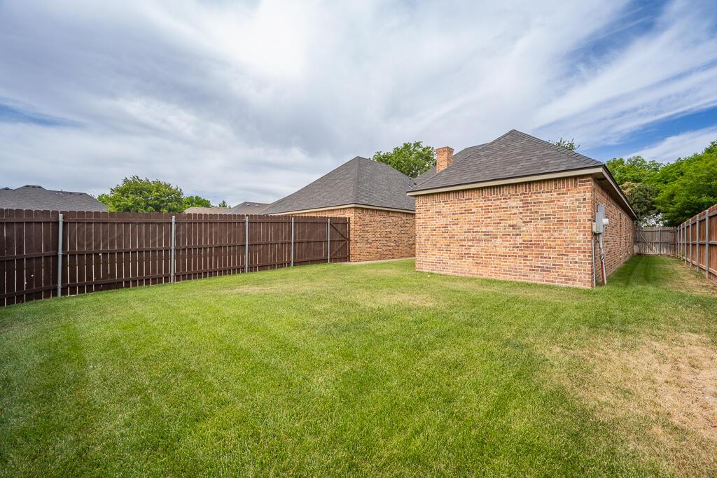 4805 Wesley Road Amarillo, TX 79119 - Photo 33 of 37 backyard 3