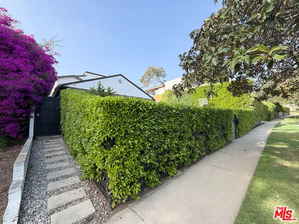 $15,000 | 13219 Rose Avenue, Los Angeles, CA 90066