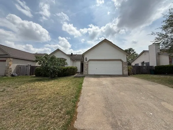 $1,950 | 16401 Knottingham Drive, Pflugerville, TX 78660