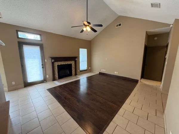 $1,950 | 16401 Knottingham Drive, Pflugerville, TX 78660