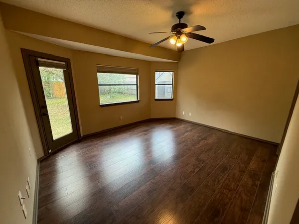 $1,950 | 16401 Knottingham Drive, Pflugerville, TX 78660