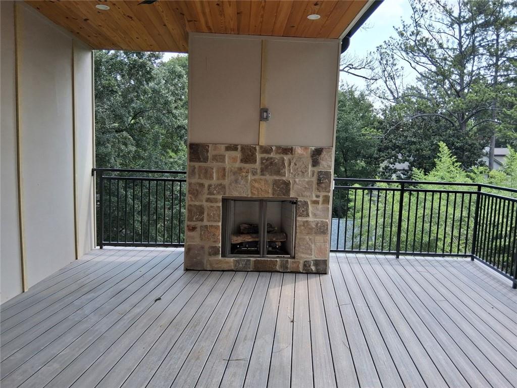 3525 Kingsboro Road Northeast Atlanta, GA 30319 - Photo 14 of 16 Gallery Image 14