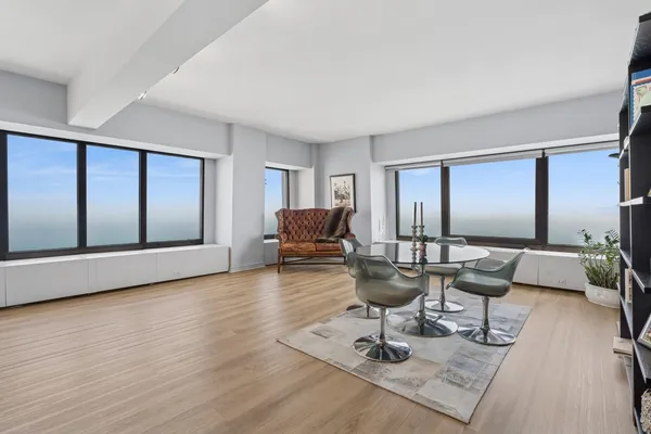$675,000 | 175 East Delaware Place, Unit 8504, Chicago, IL 60611