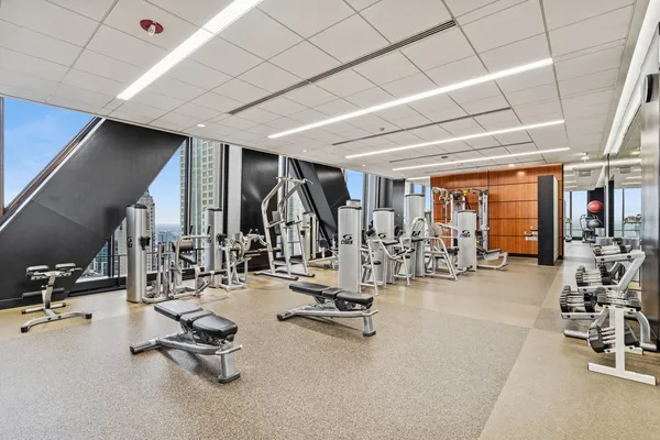 $675,000 | 175 East Delaware Place, Unit 8504, Chicago, IL 60611