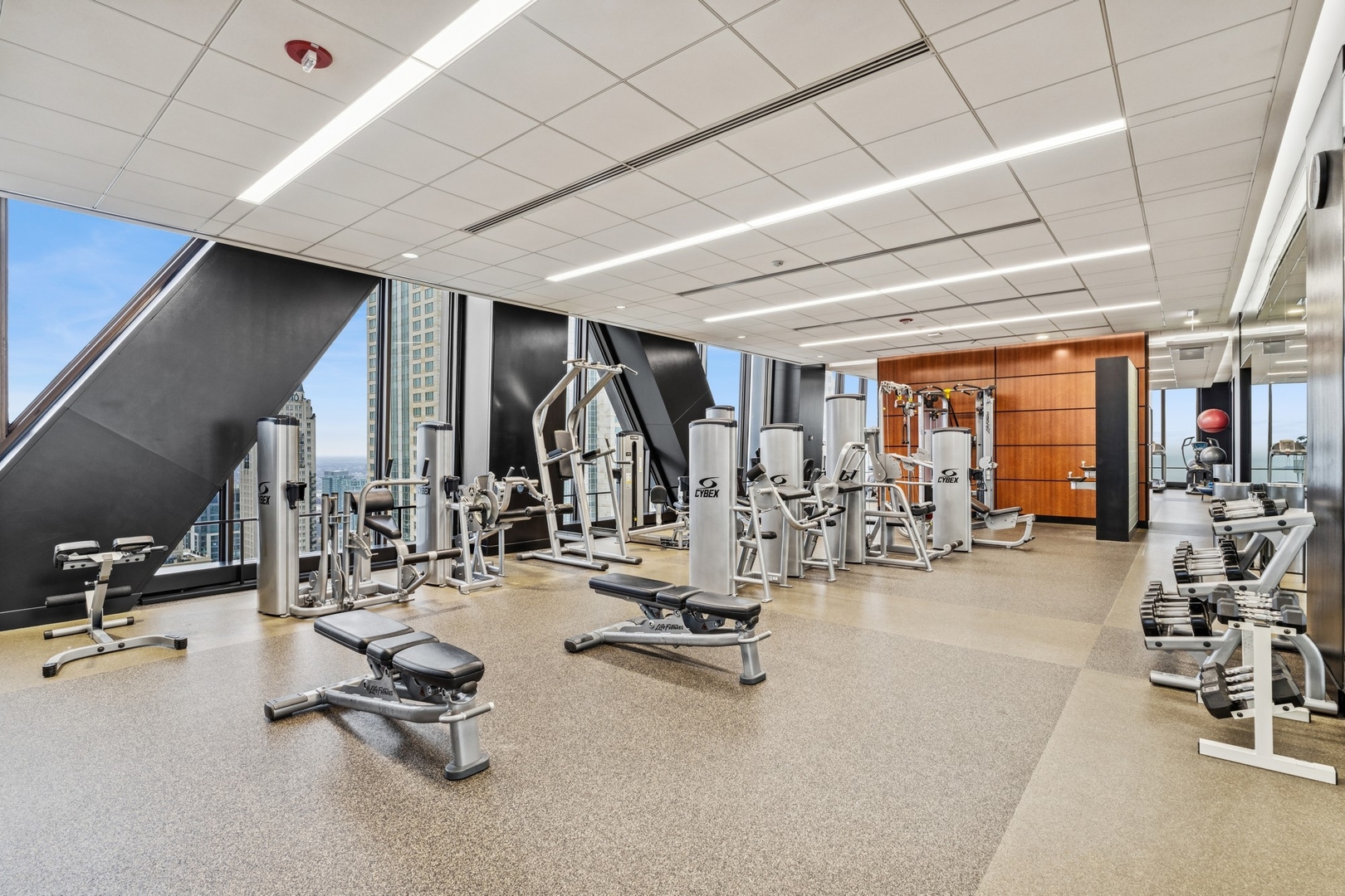 175 East Delaware Place, Unit 8504 Chicago, IL 60611 - Photo 20 of 23