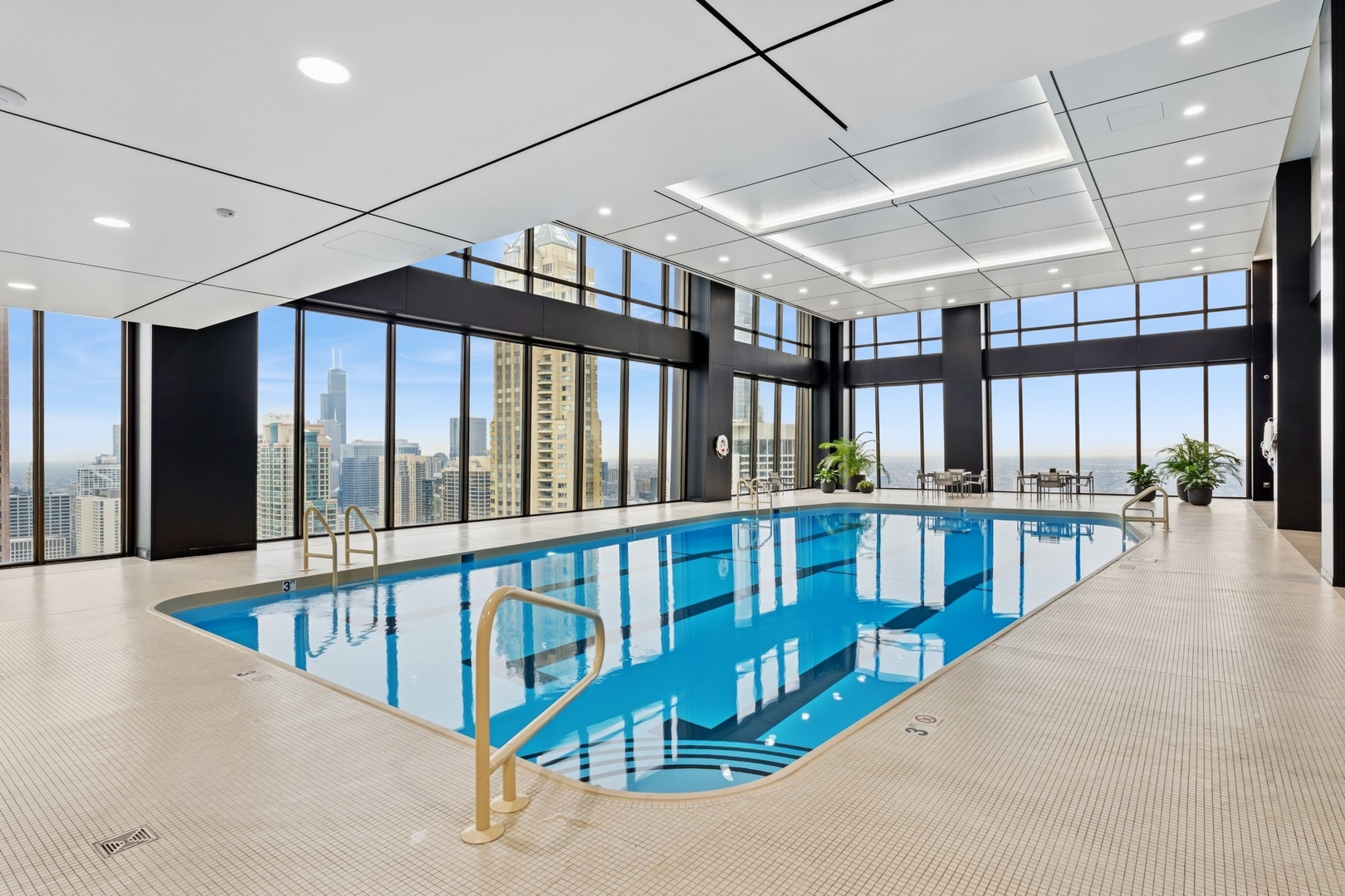 175 East Delaware Place, Unit 8504 Chicago, IL 60611 - Photo 21 of 23 a view of a porch