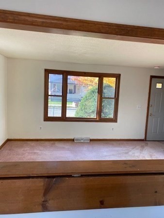71-75 Spring Street West Springfield, MA 01089 - Photo 11 of 12 Gallery Image 11