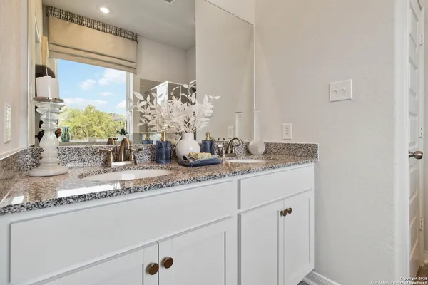 $384,617 | 8646 Eagle Hl Meadow, San Antonio, TX 78223