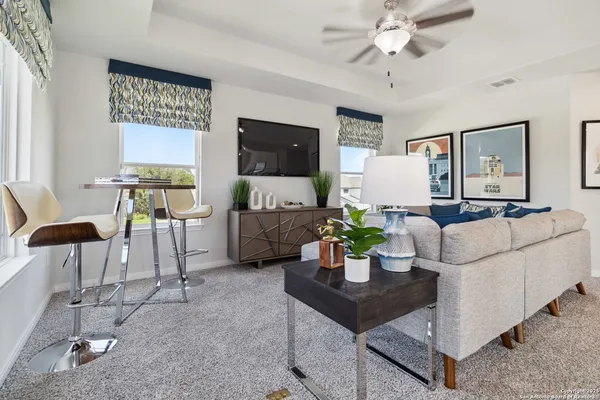 $384,617 | 8646 Eagle Hl Meadow, San Antonio, TX 78223