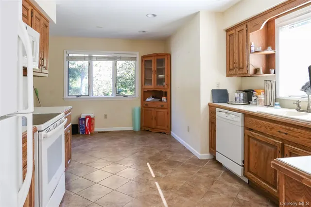 $675,000 | 4 Lily Court, Yorktown Heights, NY 10598