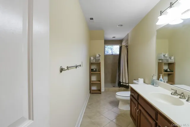 $675,000 | 4 Lily Court, Yorktown Heights, NY 10598