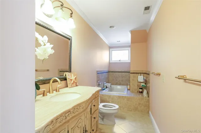 $675,000 | 4 Lily Court, Yorktown Heights, NY 10598