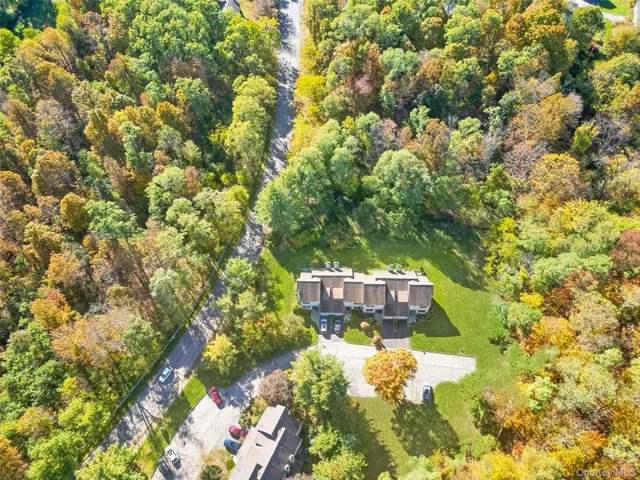 $675,000 | 4 Lily Court, Yorktown Heights, NY 10598