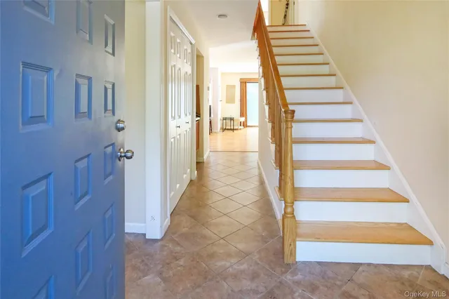 $675,000 | 4 Lily Court, Yorktown Heights, NY 10598